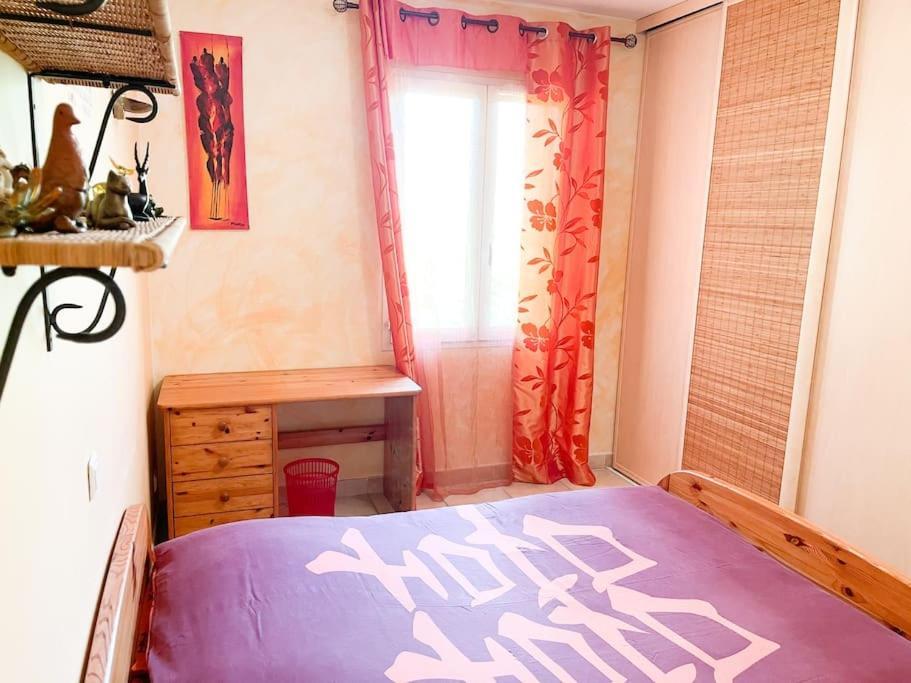 Petit Paradis . Pujaut 외부 사진